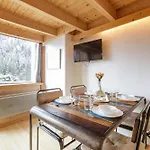 Appartement Grand Roc - Campanules 403 - Happy Chamonix